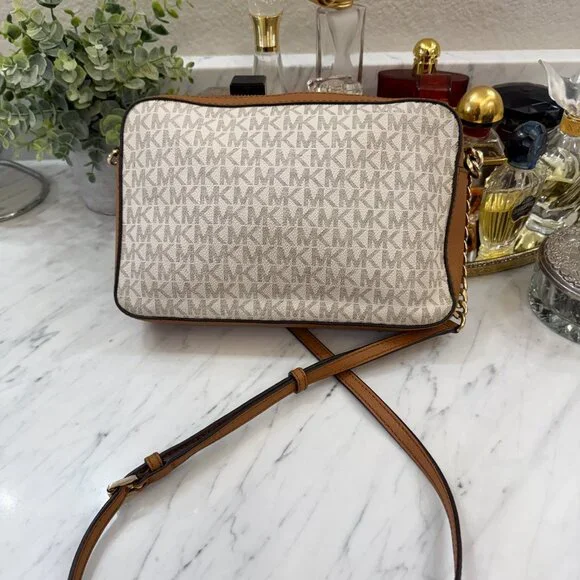 Michael Kors Jet Set Medium Logo Printed Crossbody White & - Picture 7 of 17